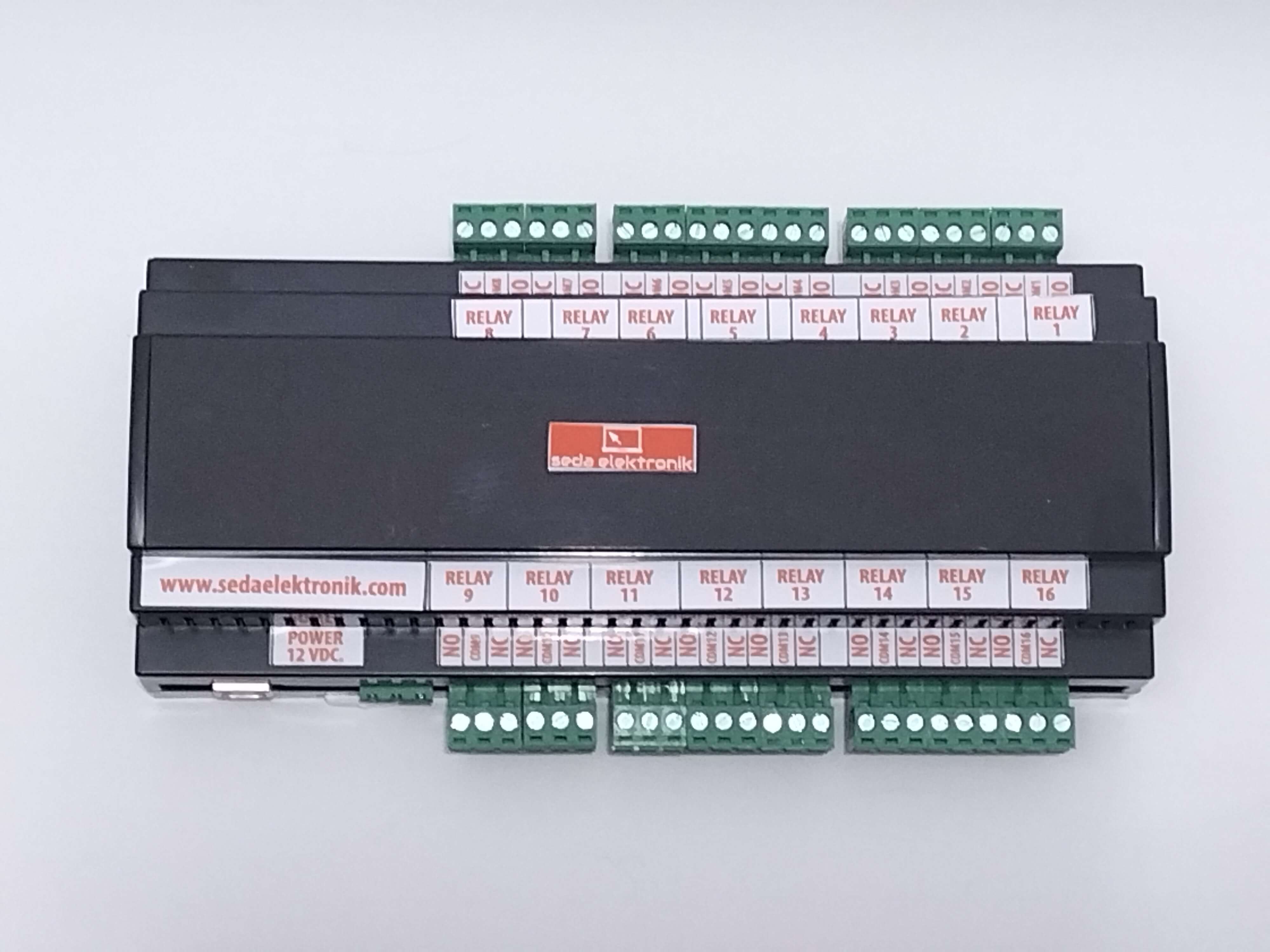 Usb 16 Röle Kontrol Modülü - ön görünüm, Usb ve röle klemensleri görünür