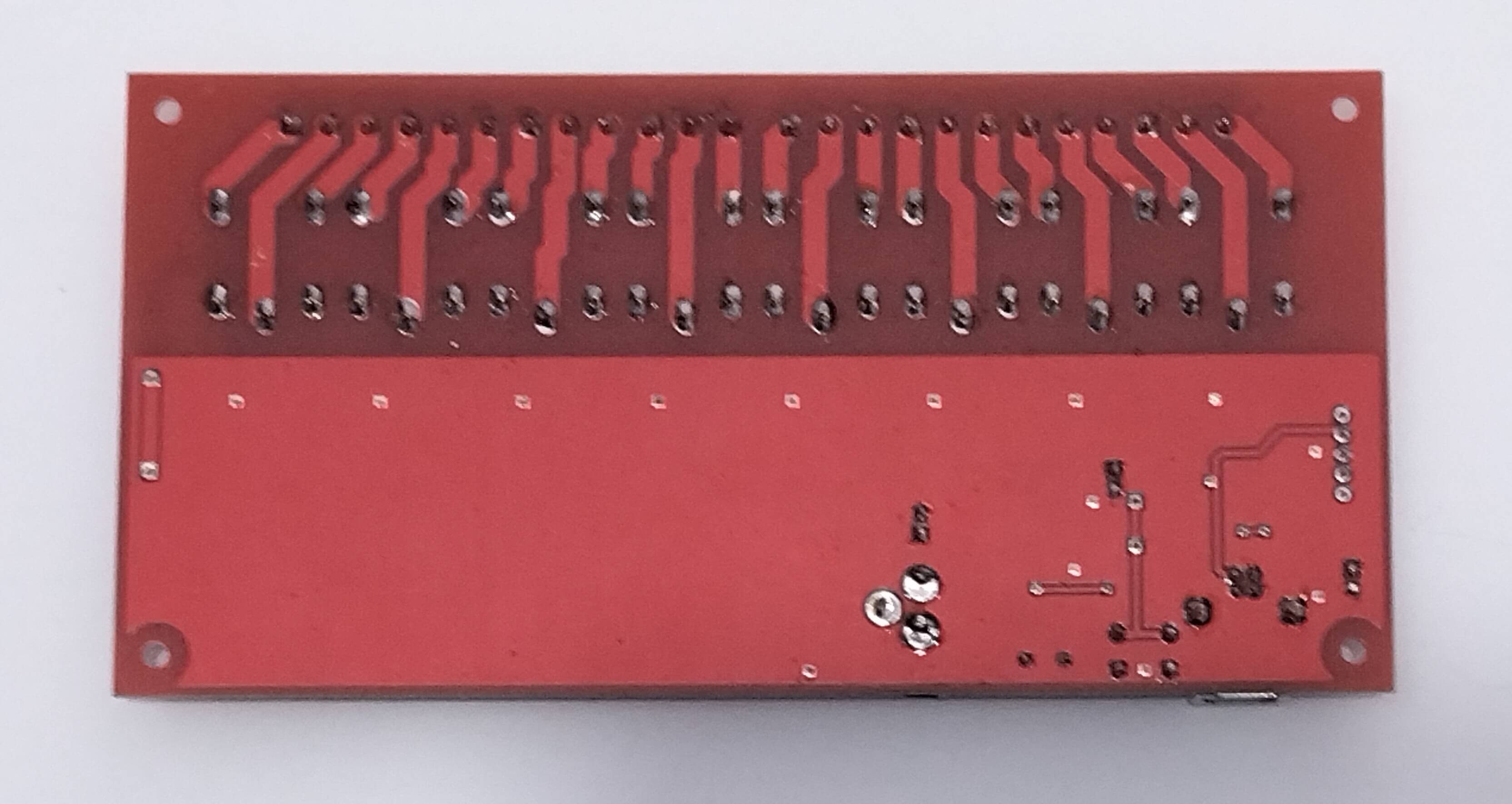 Usb 8 Röle Kontrol Modülü - ön görünüm, Usb ve röle klemensleri görünür